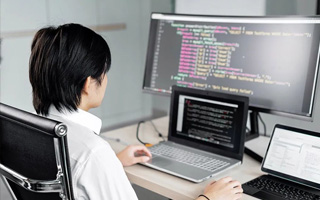 松滋 ,php声明和调用变量的符号是什么？